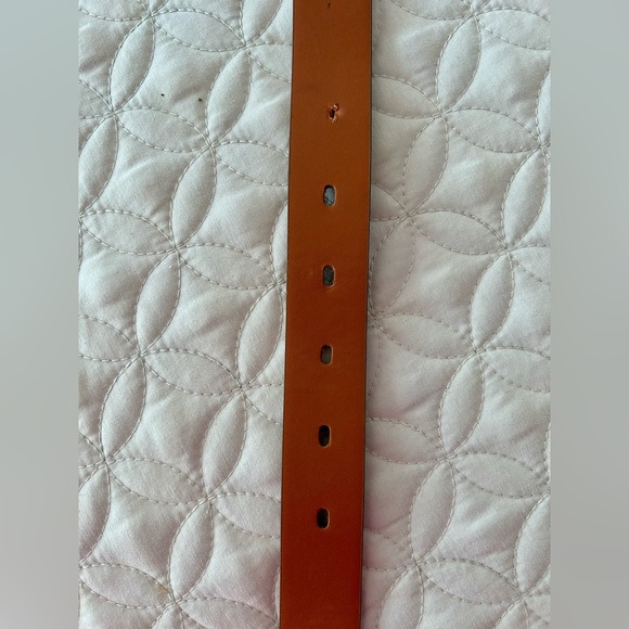 Beautiful Gold Tone Double Ring Women’s Brown Belt - Picture 6 of 6